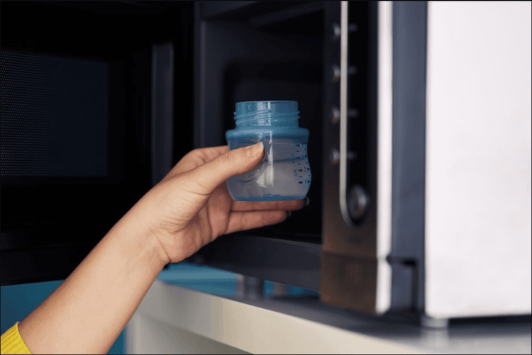 How to Sterilize Baby Bottles in the Microwave? TheToddly